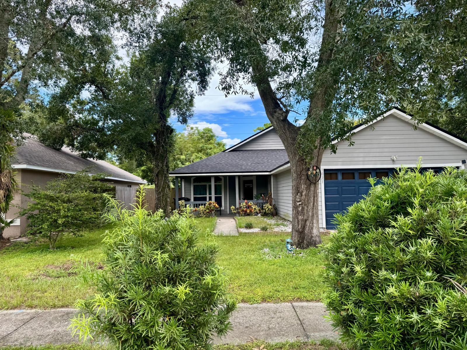 Image 8 of 41 For 1021 Royal Oaks Drive