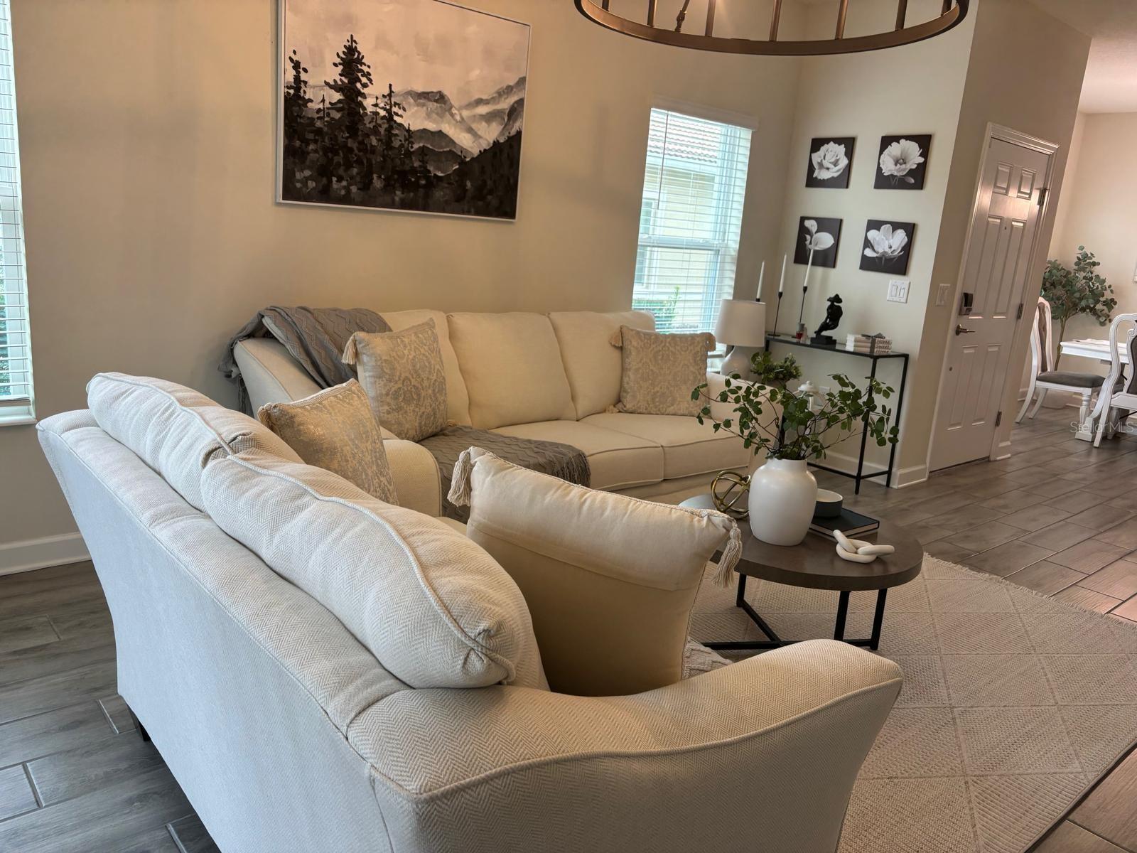 Image 4 of 26 For 1119 Trappers Trail Loop