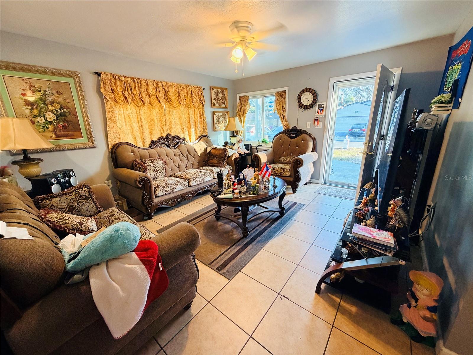 Image 13 of 35 For 2337 Laura Street