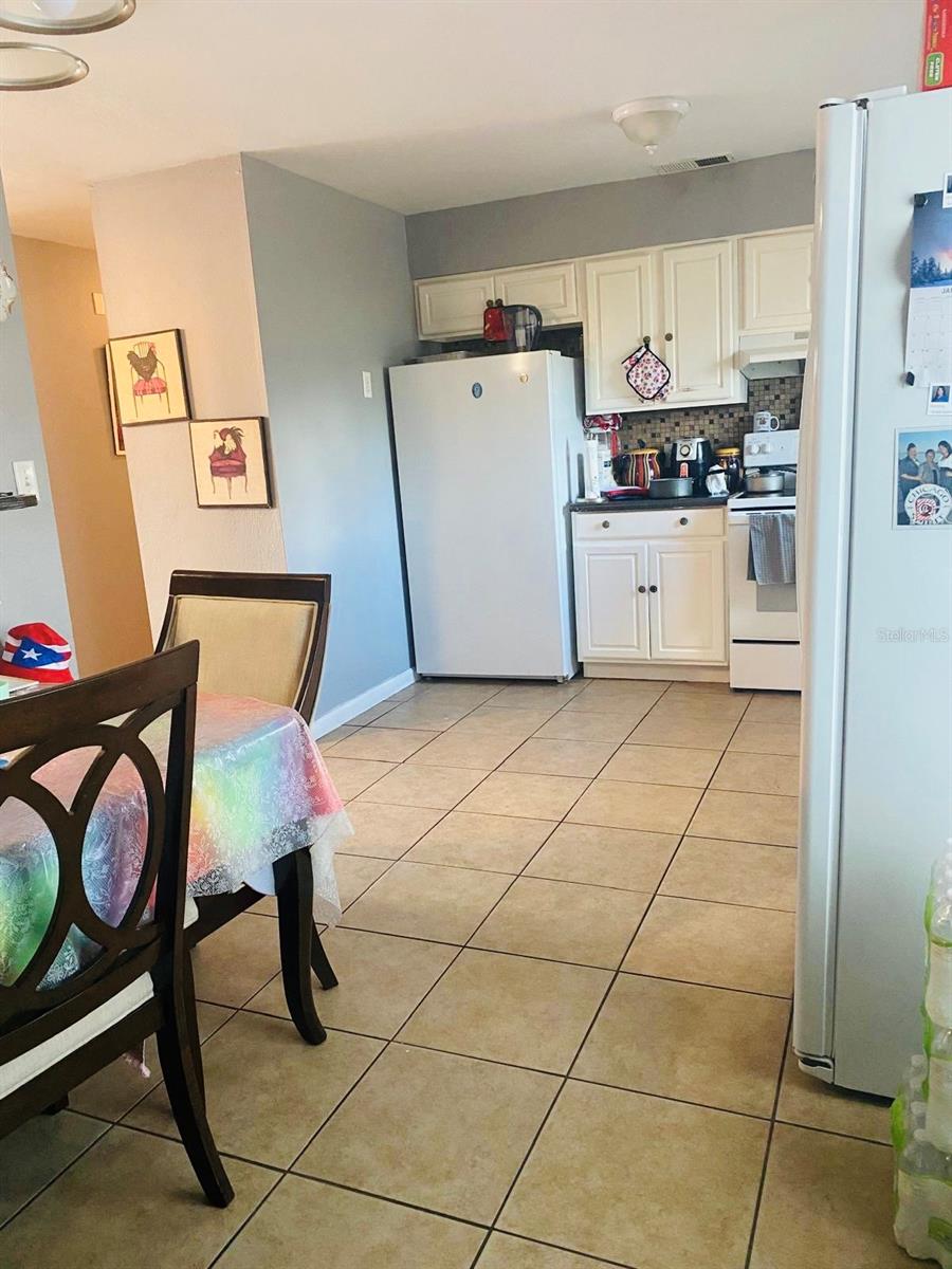 Image 20 of 35 For 2337 Laura Street