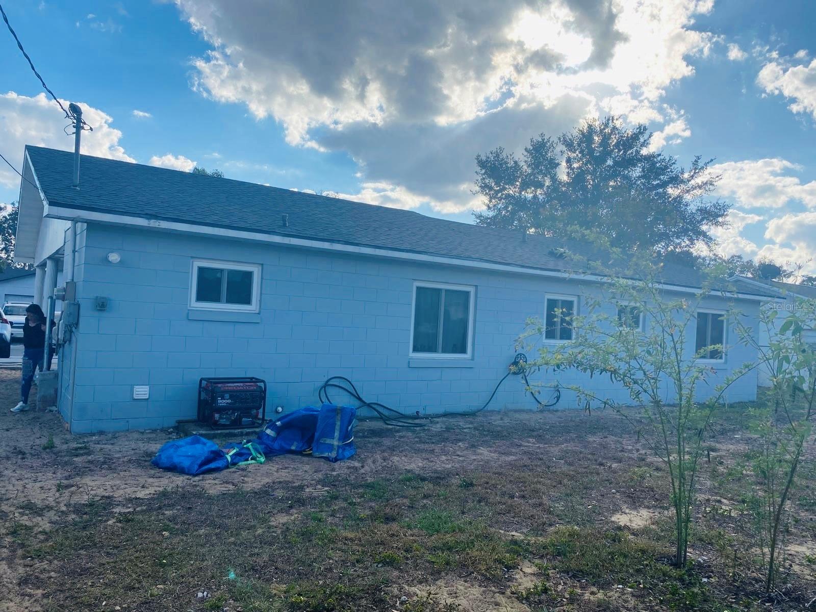 Image 9 of 35 For 2337 Laura Street