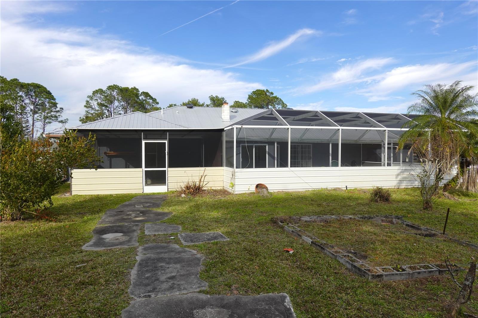 Image 4 of 54 For 2264 Stewart Street