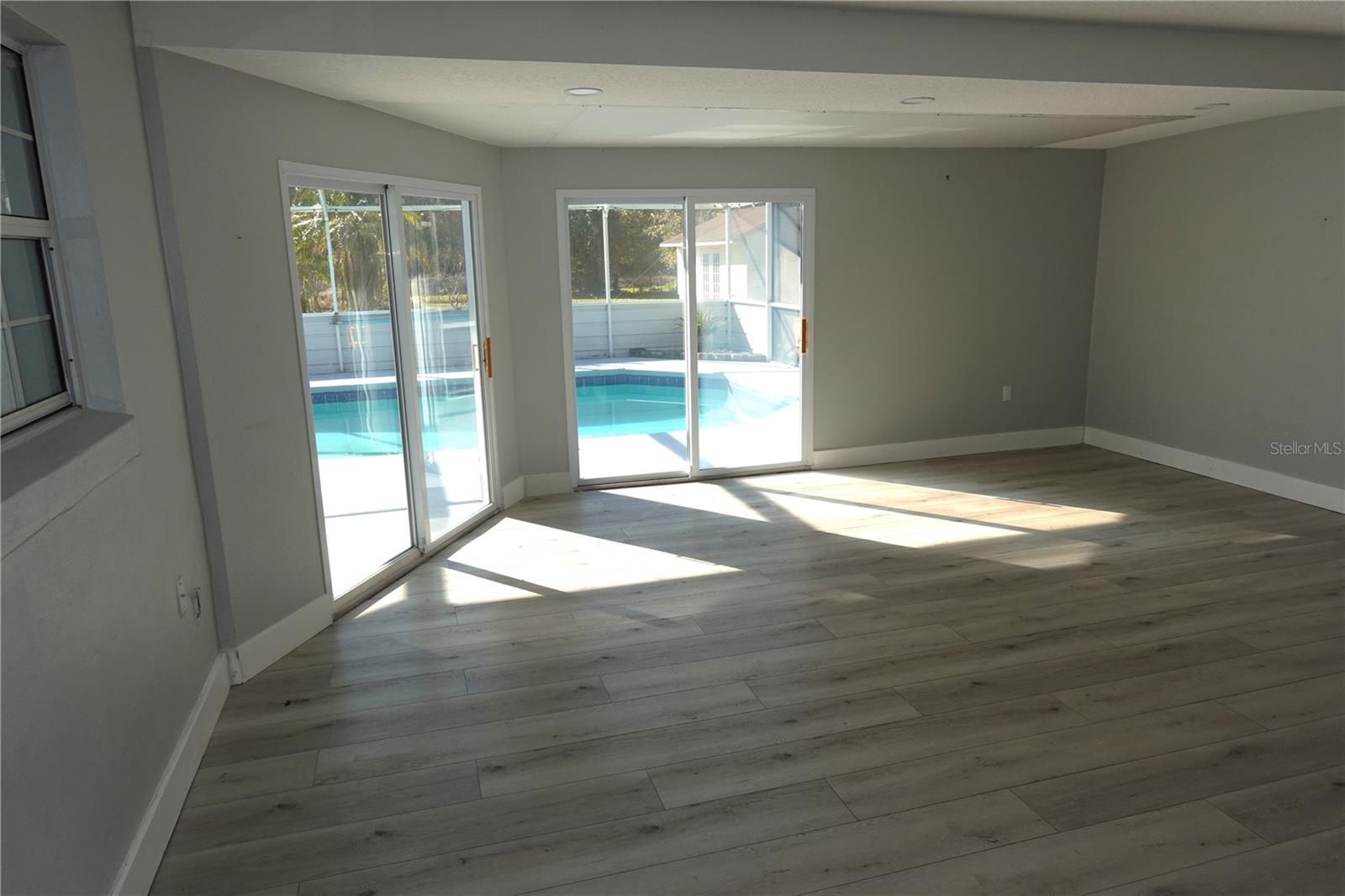 Image 5 of 54 For 2264 Stewart Street