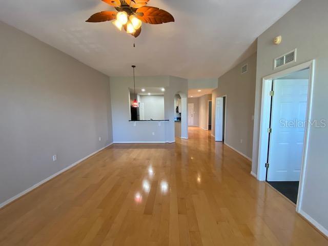 Image 6 of 26 For 834 Deer Woods Road 303