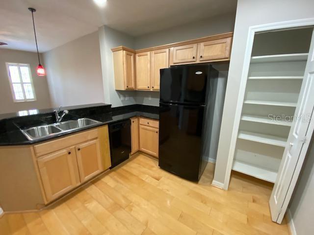 Image 9 of 26 For 834 Deer Woods Road 303