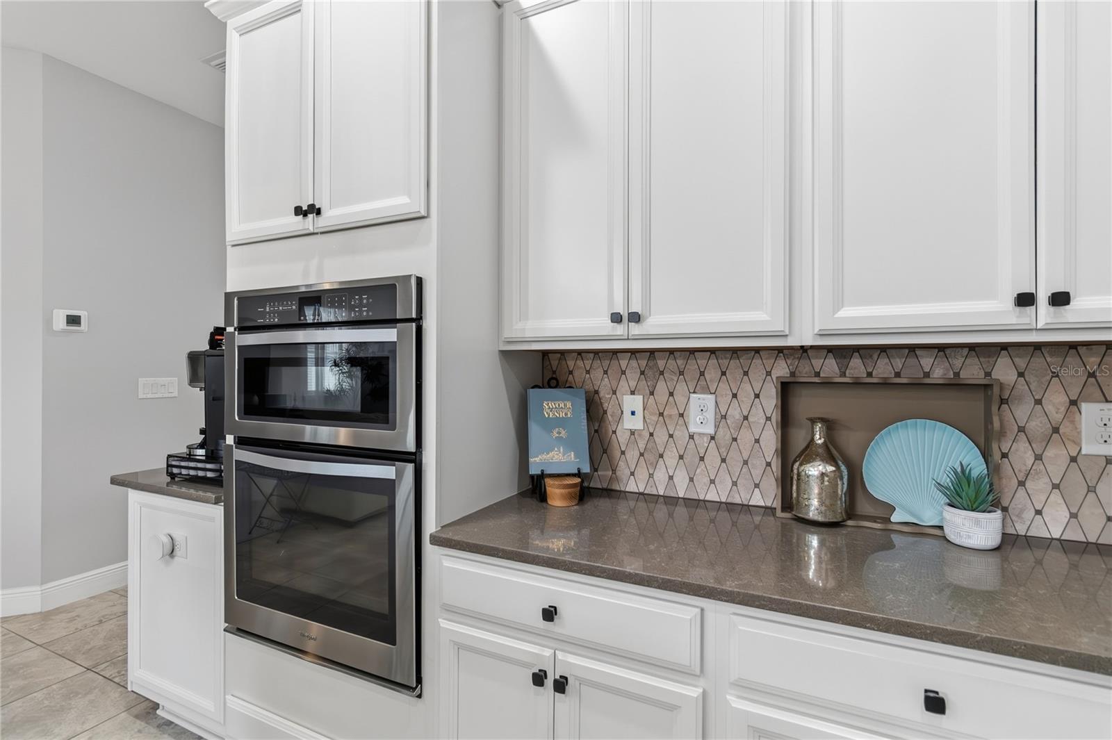 Image 18 of 71 For 4911 Catalpa Drive