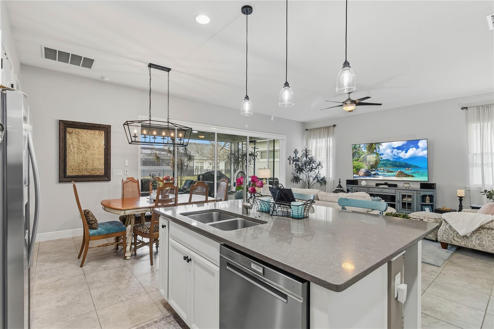 Image 19 of 71 For 4911 Catalpa Drive