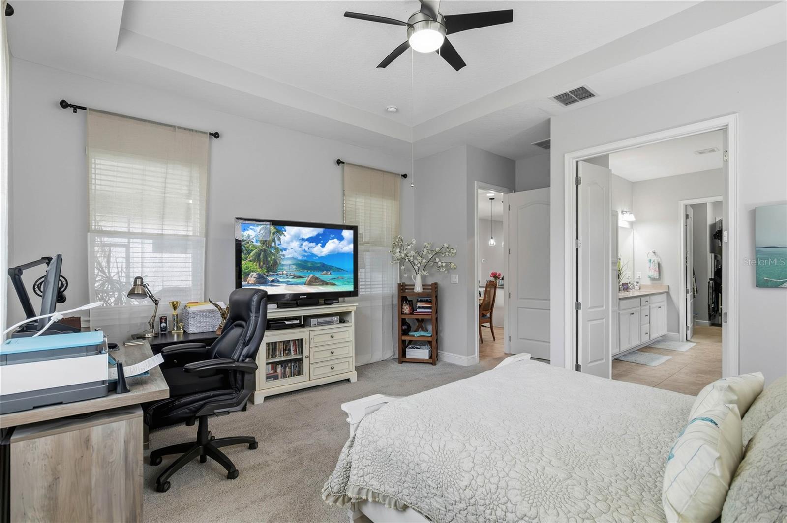 Image 26 of 71 For 4911 Catalpa Drive