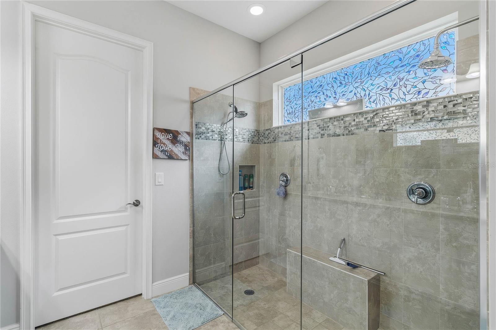 Image 29 of 71 For 4911 Catalpa Drive