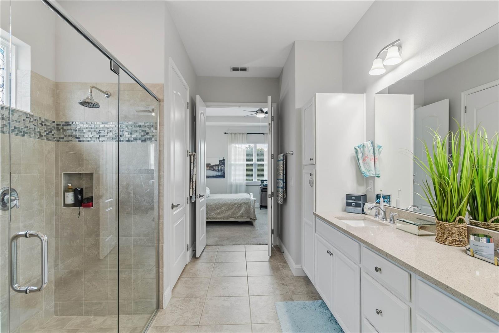 Image 30 of 71 For 4911 Catalpa Drive