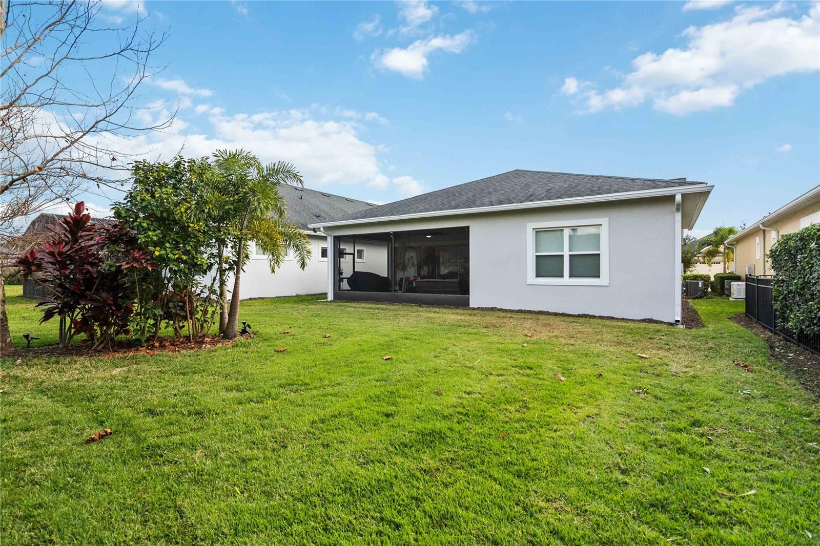 Image 49 of 71 For 4911 Catalpa Drive