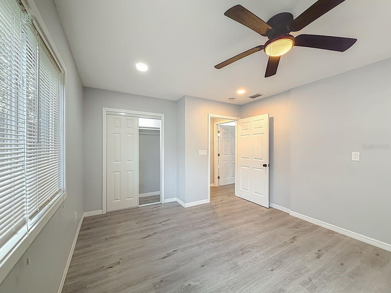 Image 25 of 36 For 513 Sapphire Lane