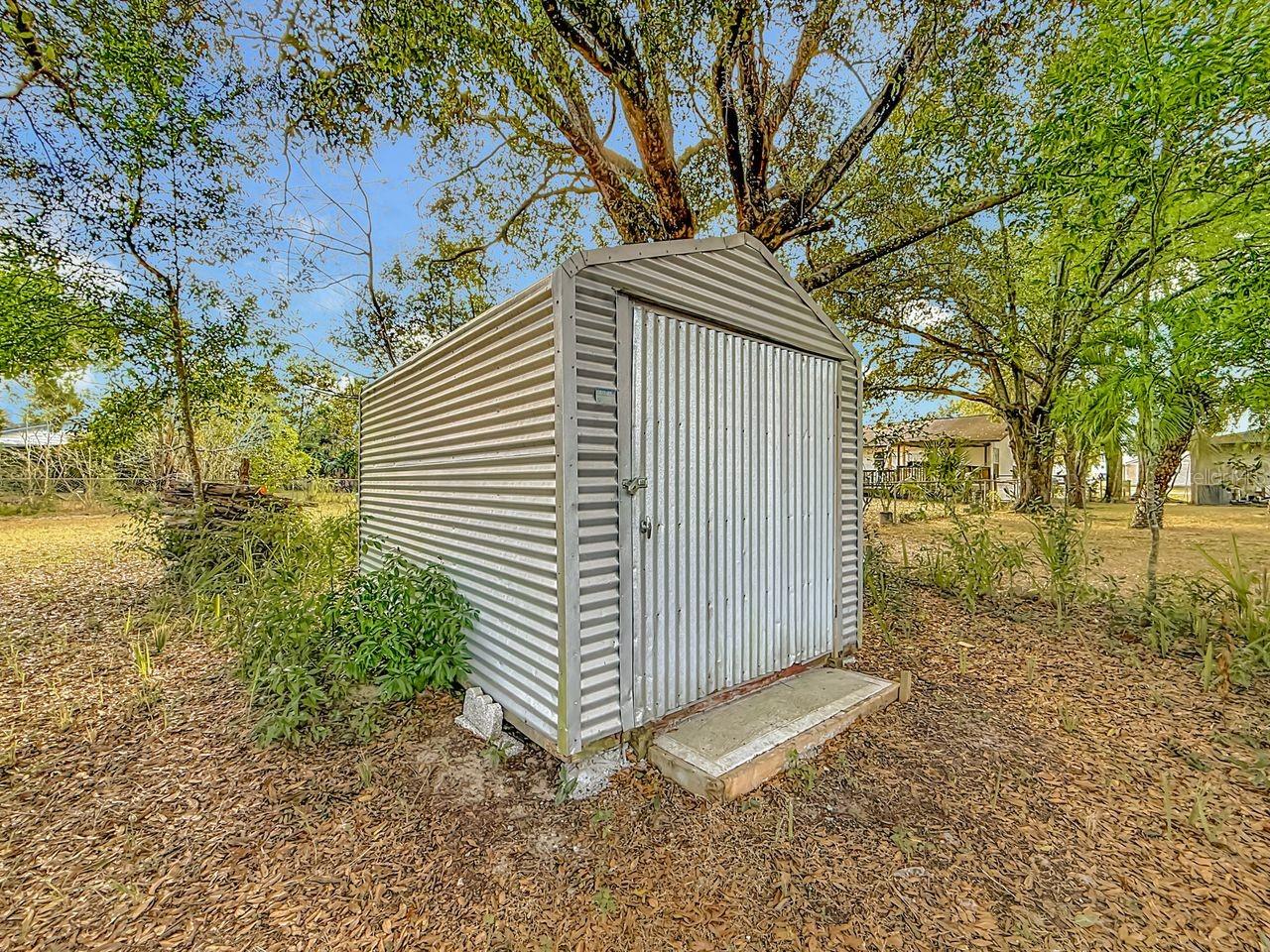 Image 32 of 36 For 513 Sapphire Lane