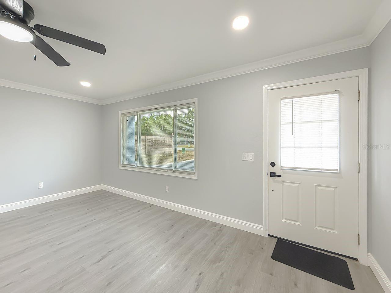 Image 5 of 36 For 513 Sapphire Lane