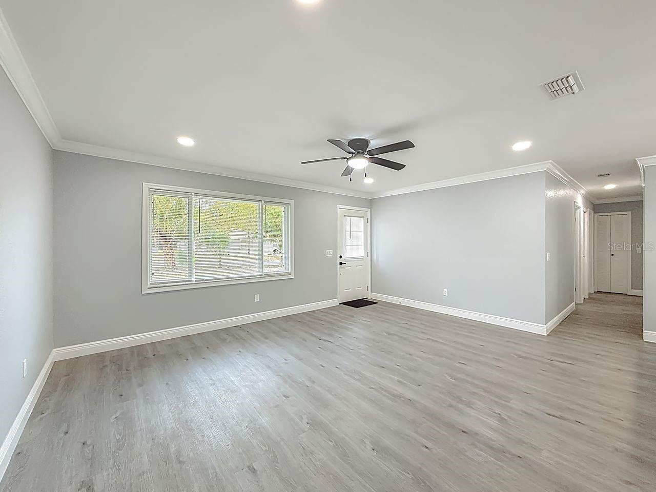 Image 7 of 36 For 513 Sapphire Lane