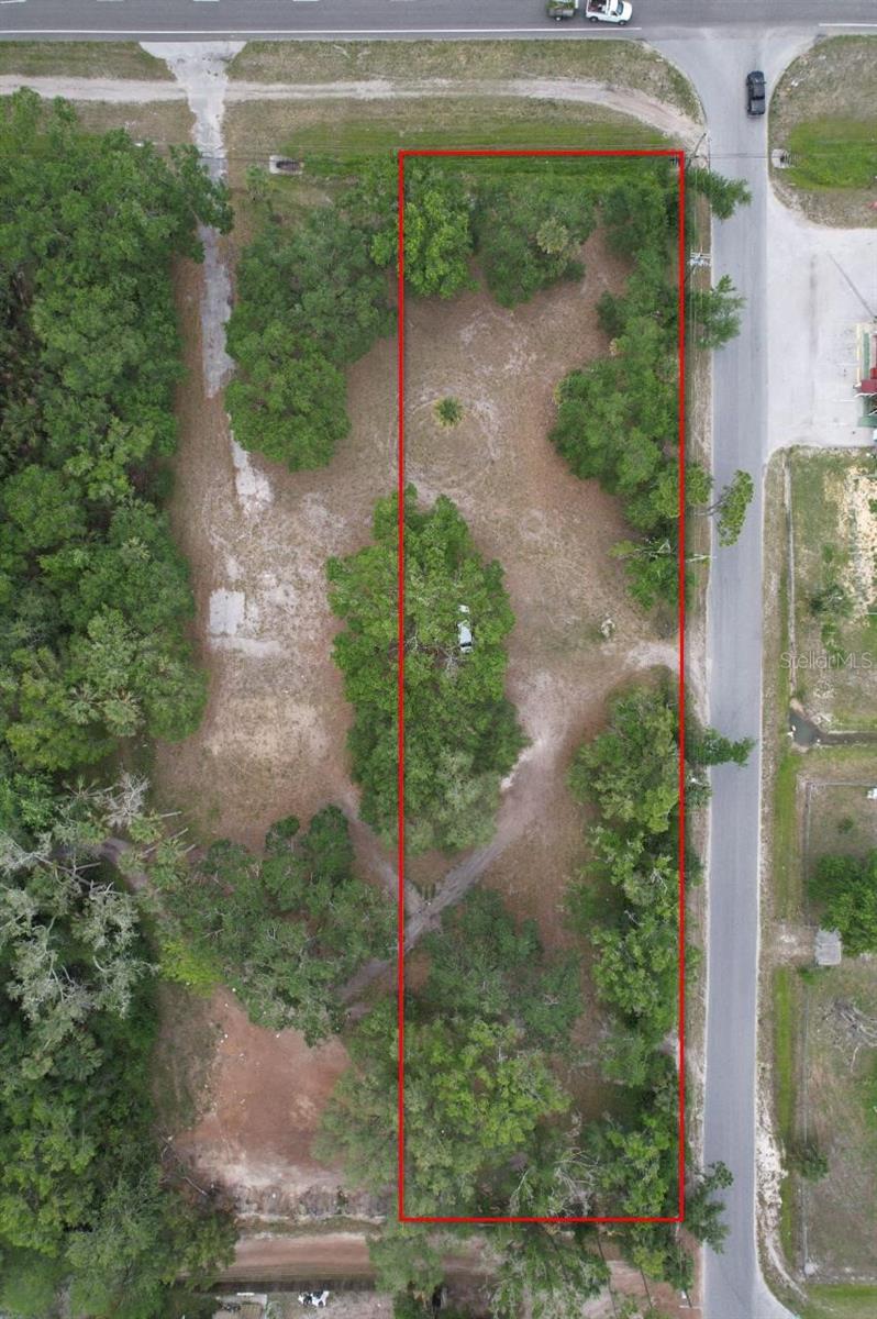 Image 3 of 3 For 24926 Colonial Drive