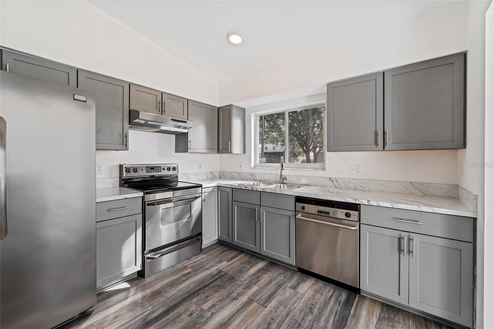 Image 9 of 35 For 2901 Cialella Pass