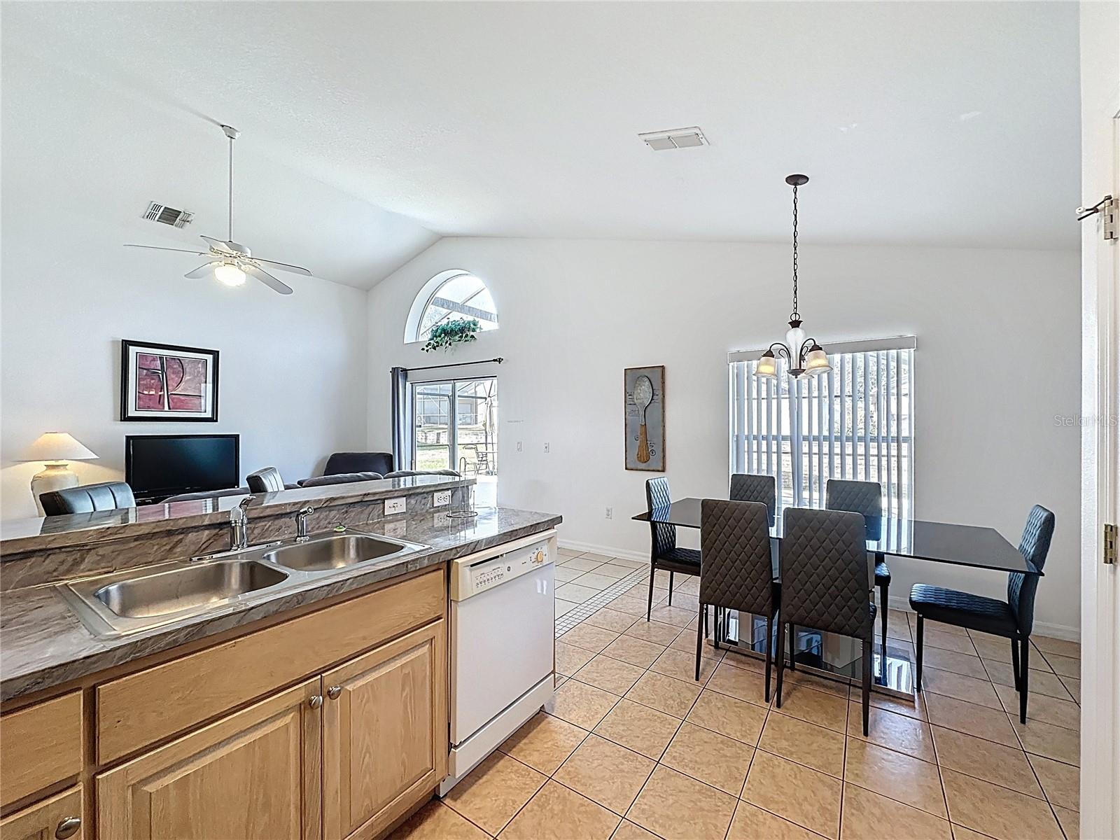 Image 14 of 50 For 503 Balmoral Drive