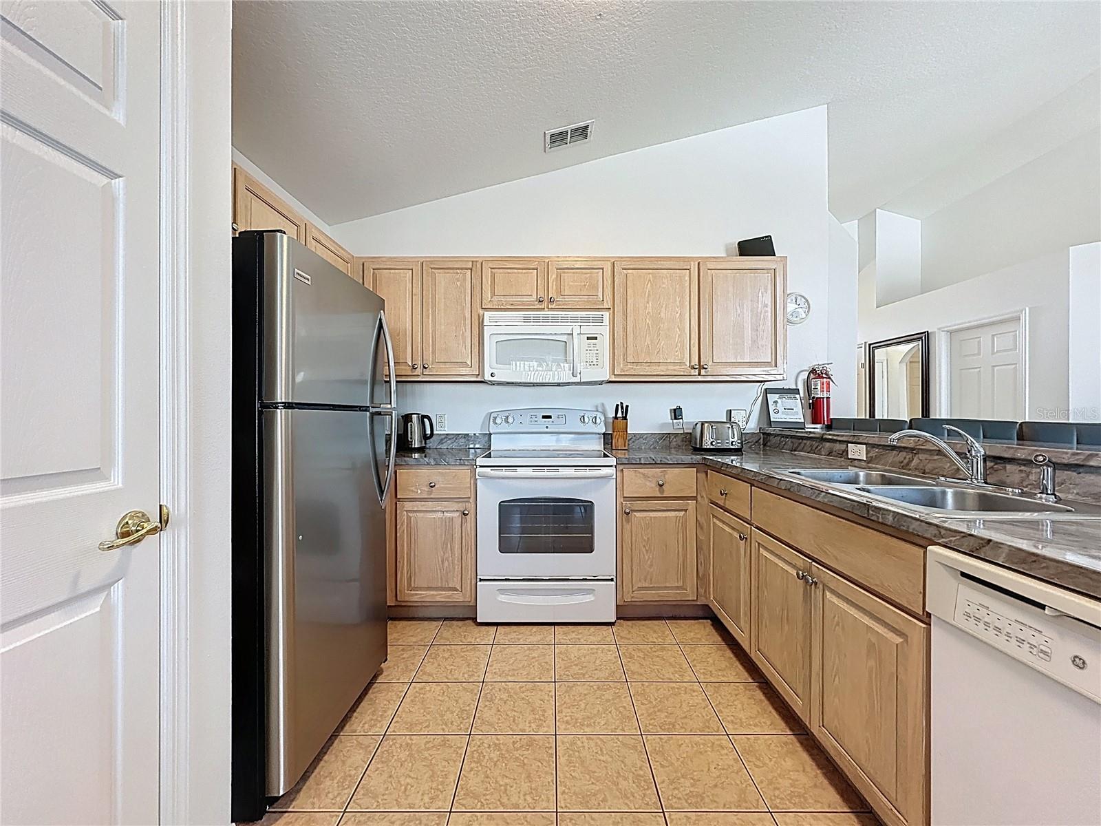 Image 16 of 50 For 503 Balmoral Drive