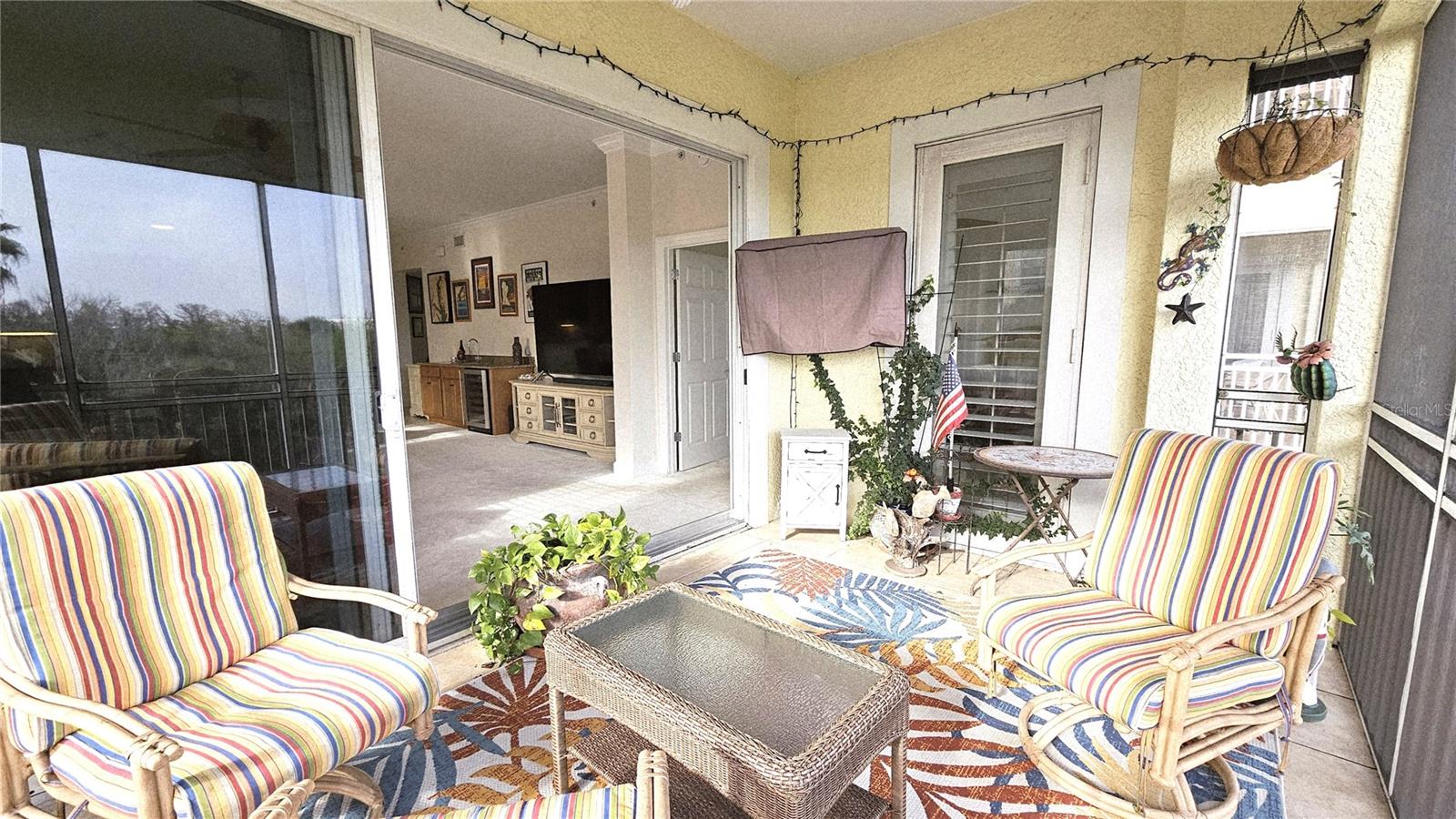 Image 25 of 37 For 8541 Amberjack Circle 104