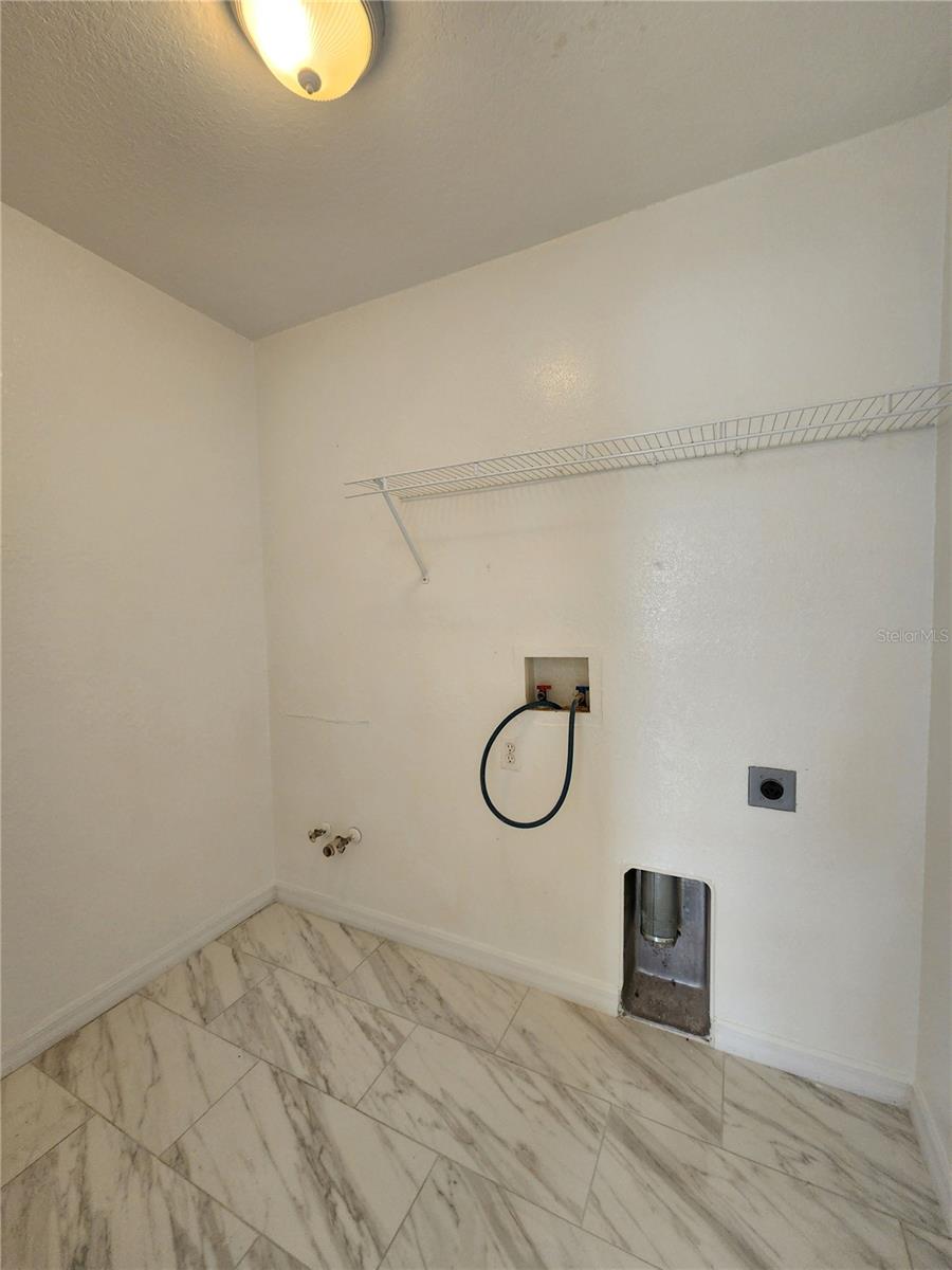 Image 19 of 19 For 794 Squirrel Court