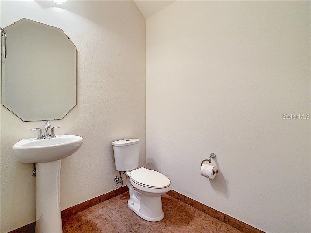 Image 5 of 19 For 10120 Eagle Creek Center Boulevard