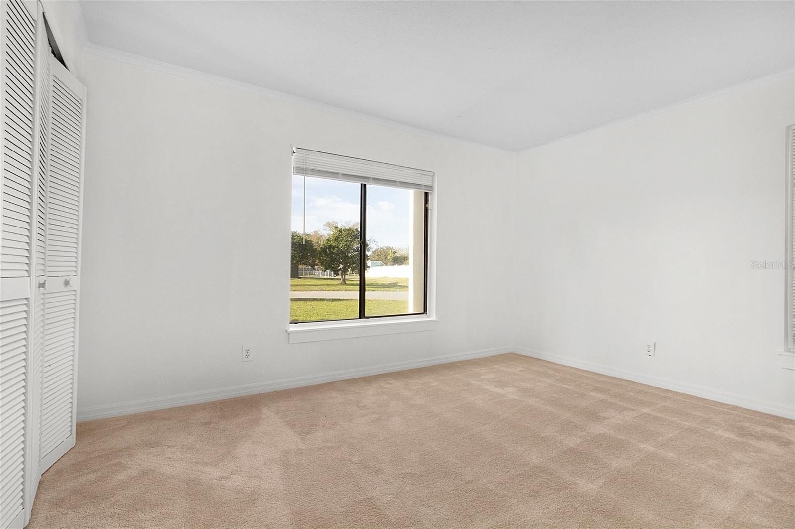 Image 19 of 36 For 712 Flag Way