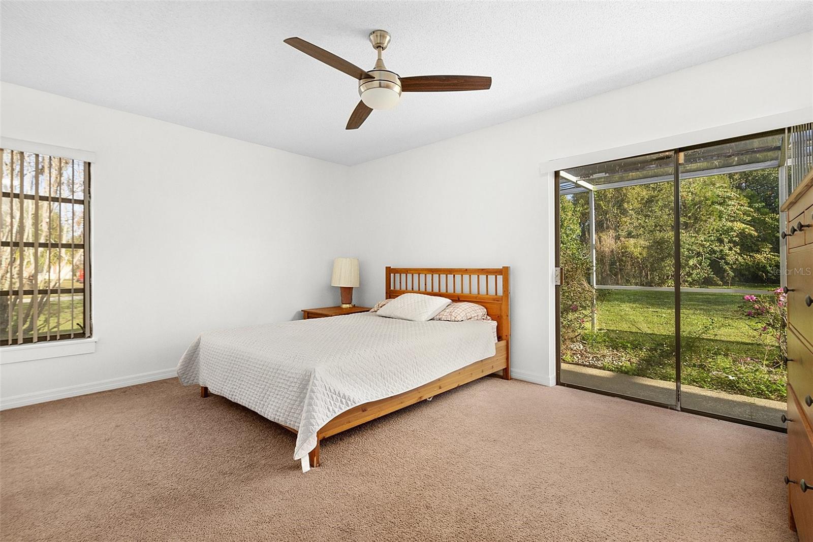 Image 24 of 36 For 712 Flag Way