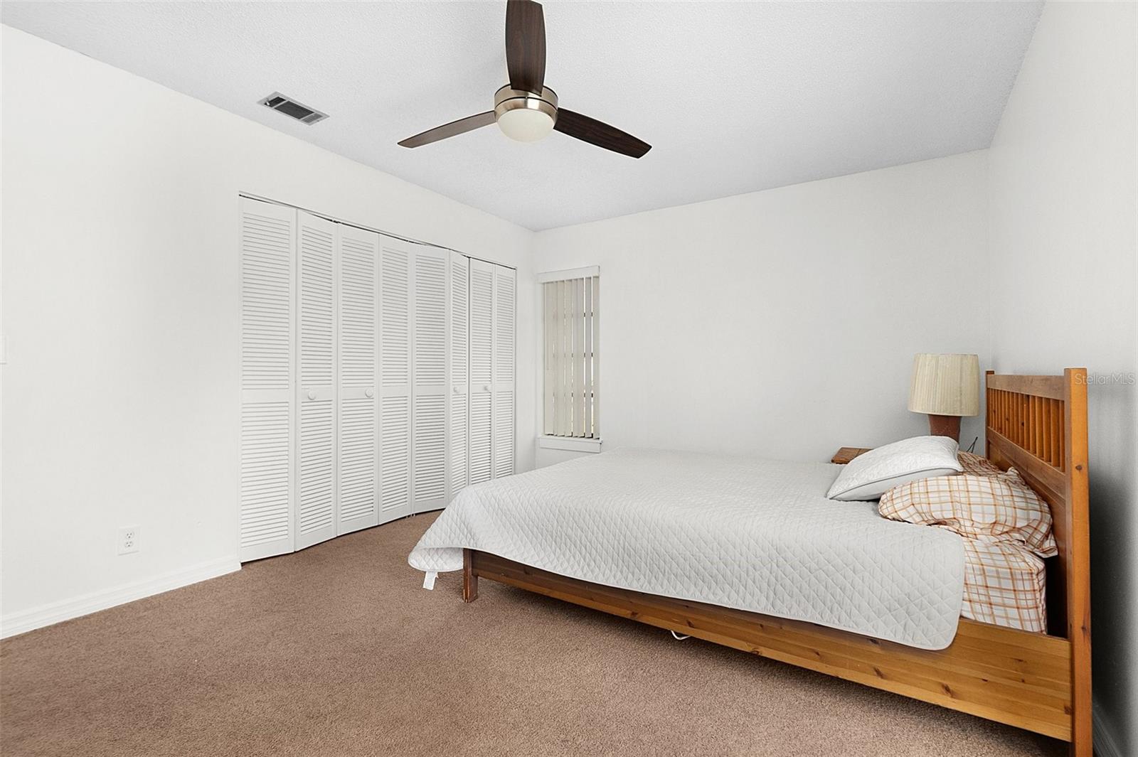 Image 25 of 36 For 712 Flag Way