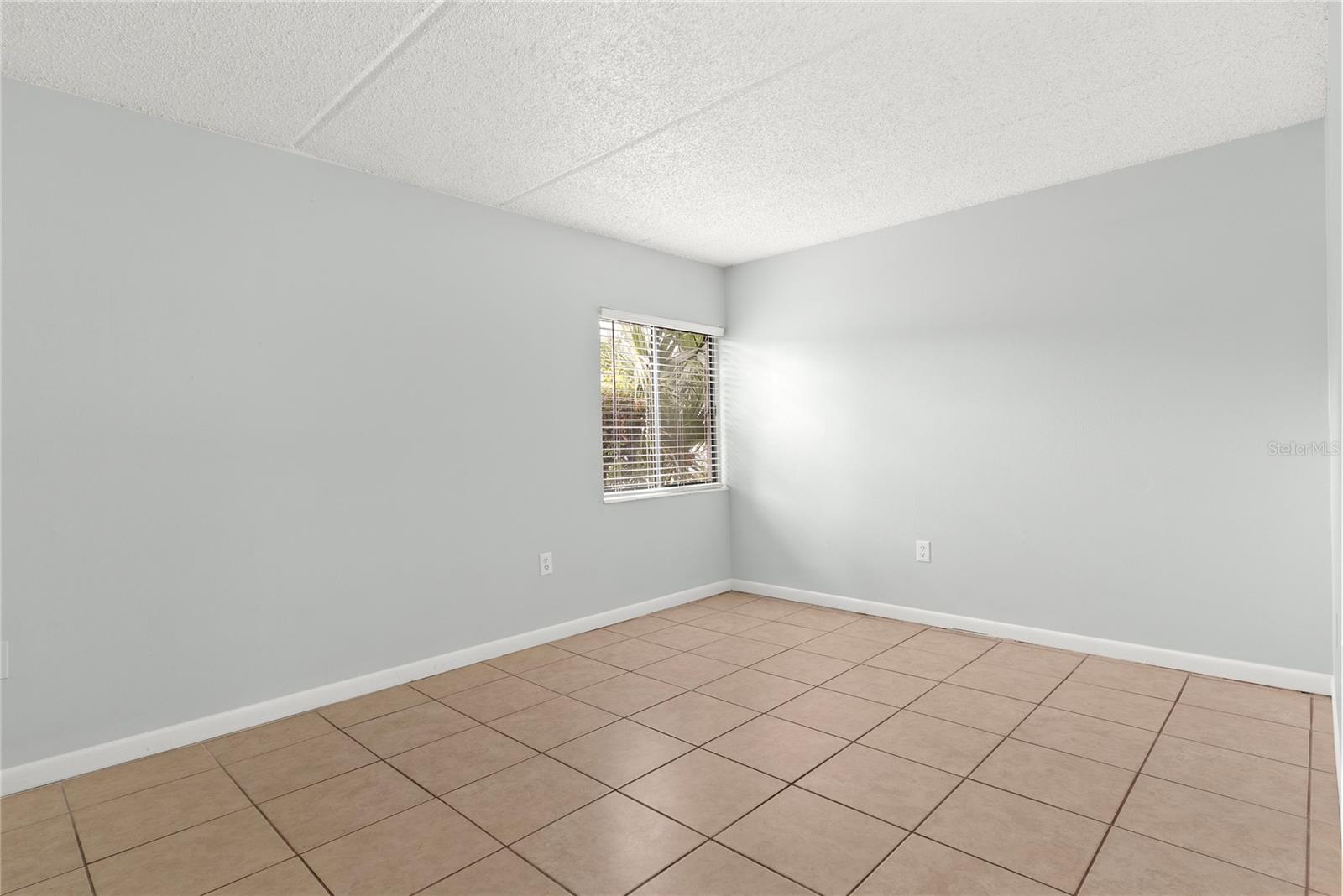 Image 13 of 15 For 1108 Bartow Road 100