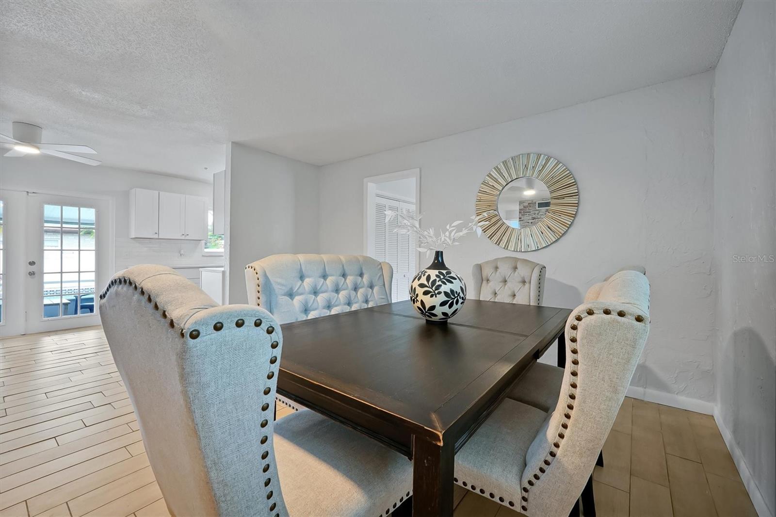 Image 12 of 44 For 908 Jeffrey Street