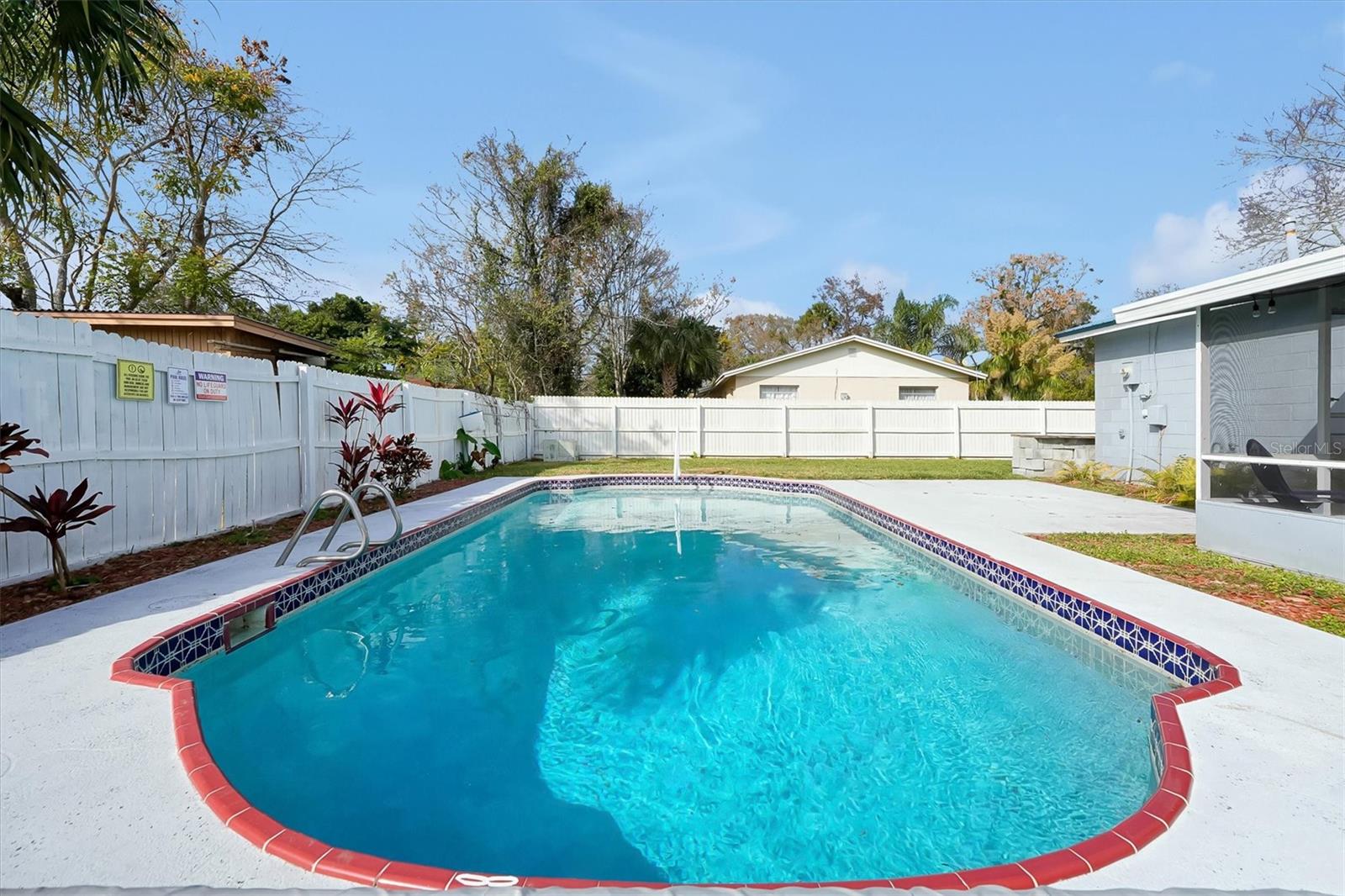 Image 18 of 44 For 908 Jeffrey Street