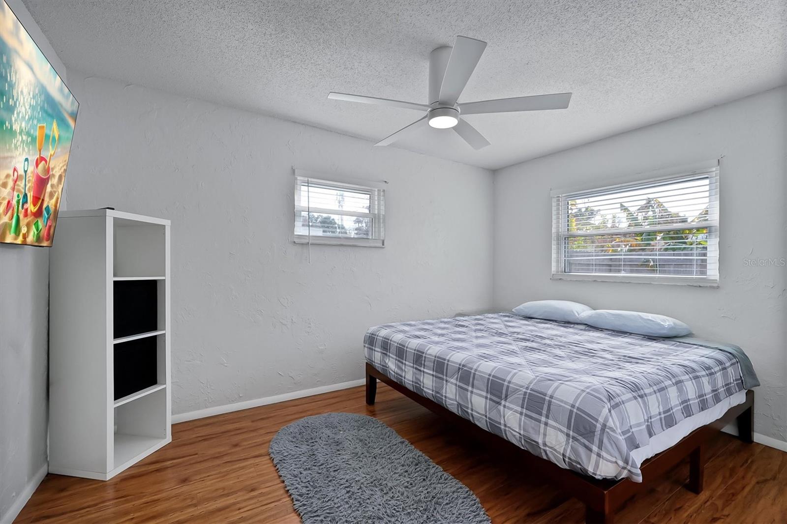 Image 19 of 44 For 908 Jeffrey Street