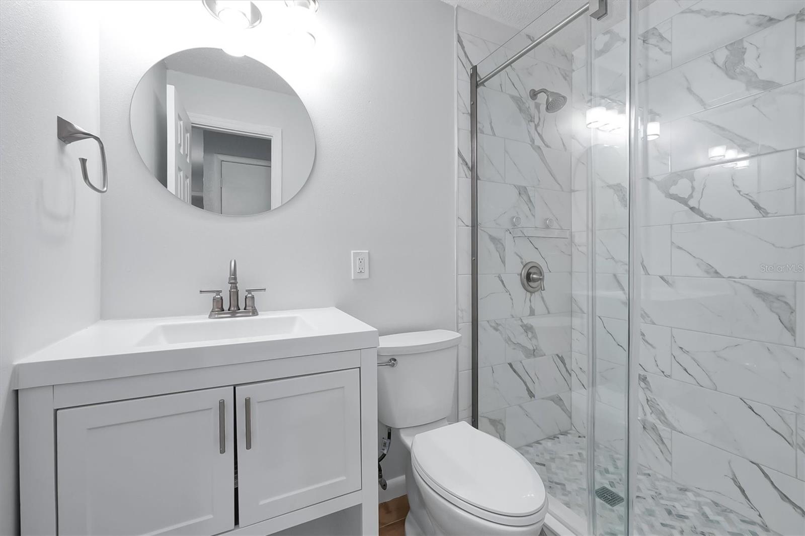 Image 27 of 44 For 908 Jeffrey Street