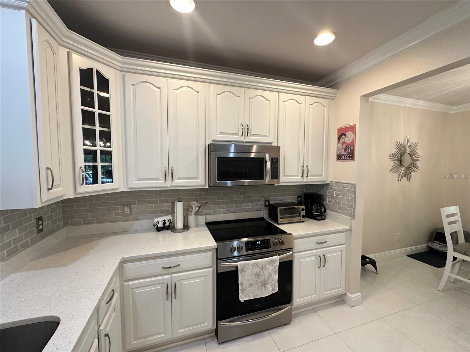 Image 7 of 66 For 8929 Silk Bay Place