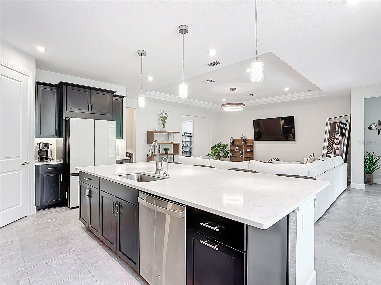 Image 16 of 75 For 684 San Augusto Drive