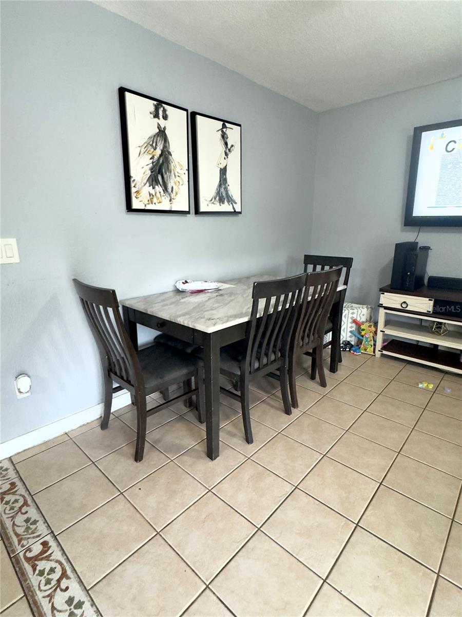 Image 8 of 43 For 1485 Lyndell Drive