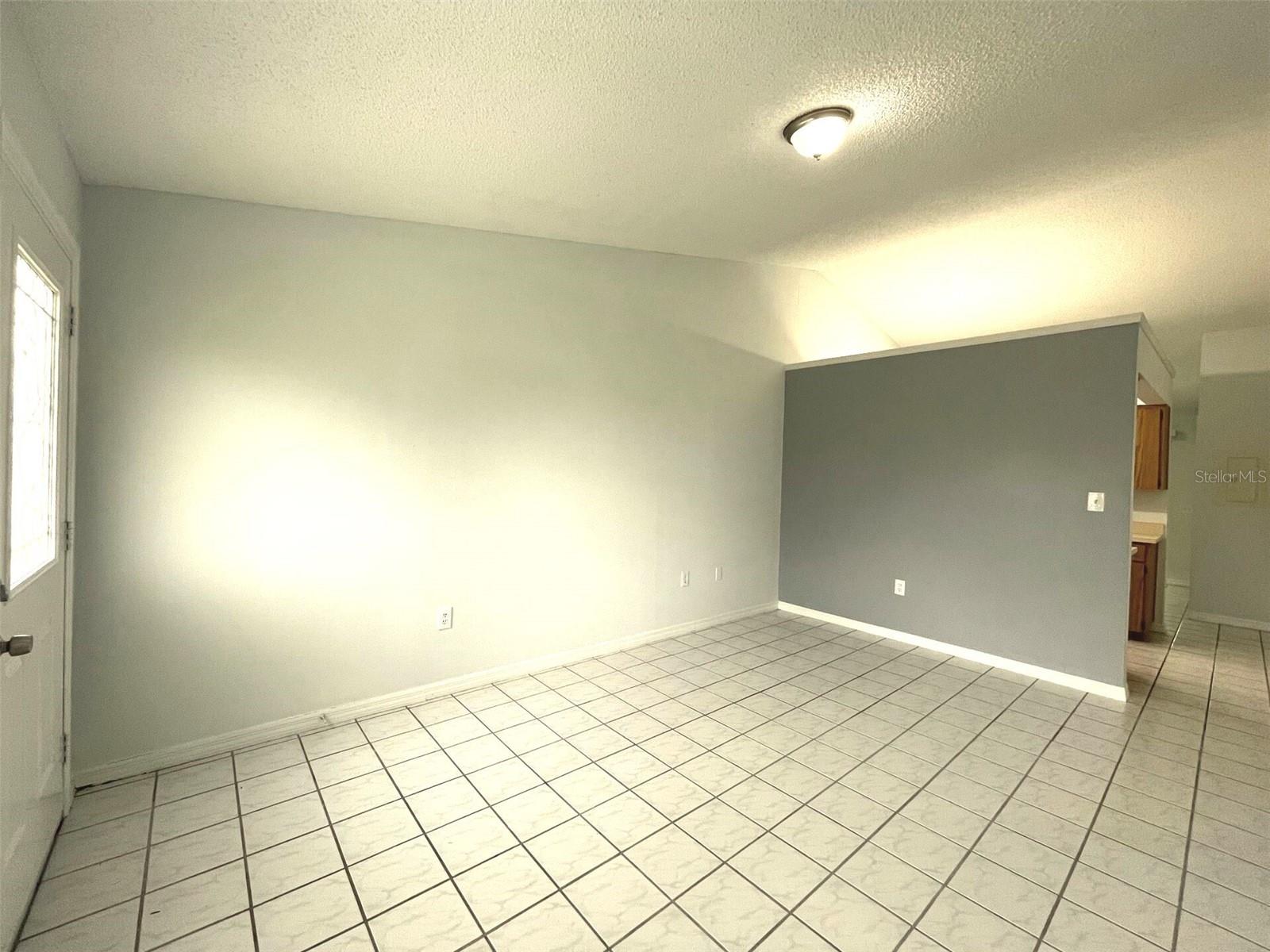 Image 9 of 24 For 1056 Buena Vista Drive