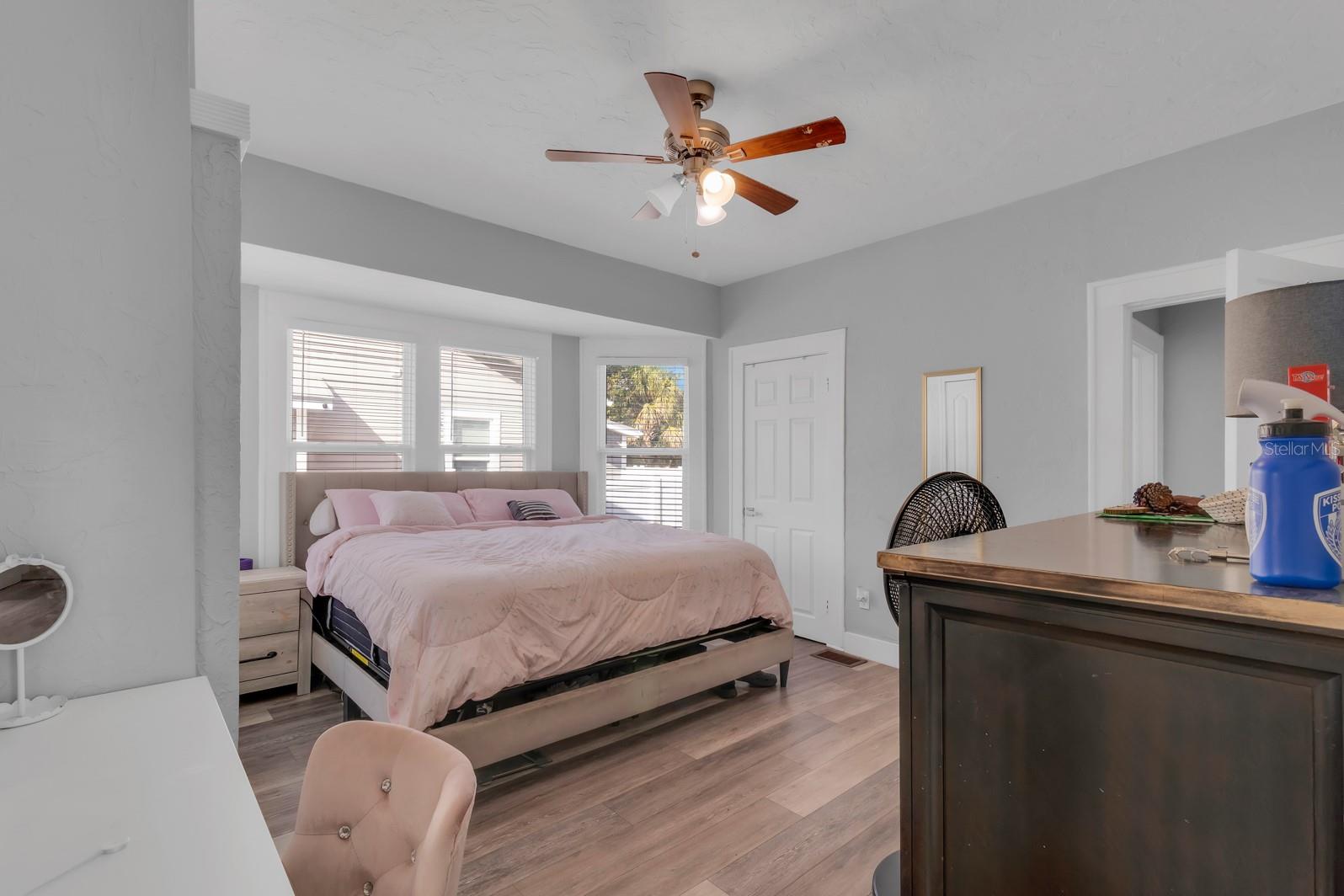 Image 15 of 33 For 721 Mabbette Street