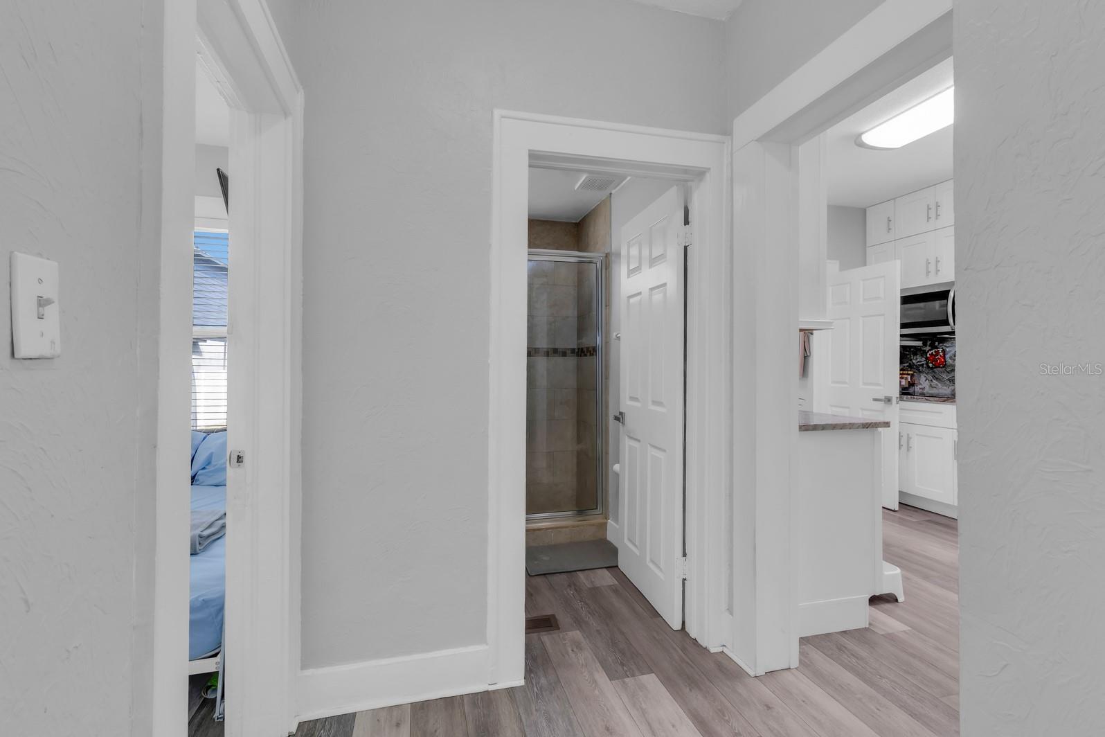 Image 20 of 33 For 721 Mabbette Street