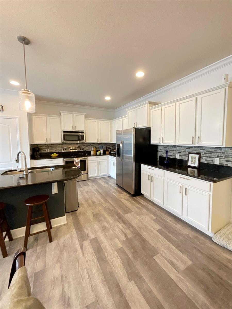 Image 10 of 41 For 1608 Mohegan Boulevard