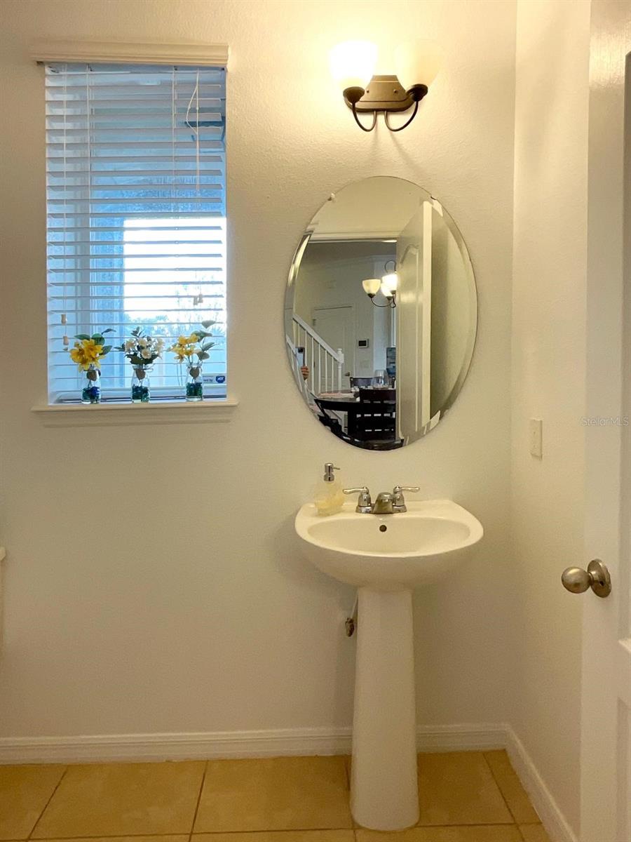 Image 15 of 41 For 1608 Mohegan Boulevard