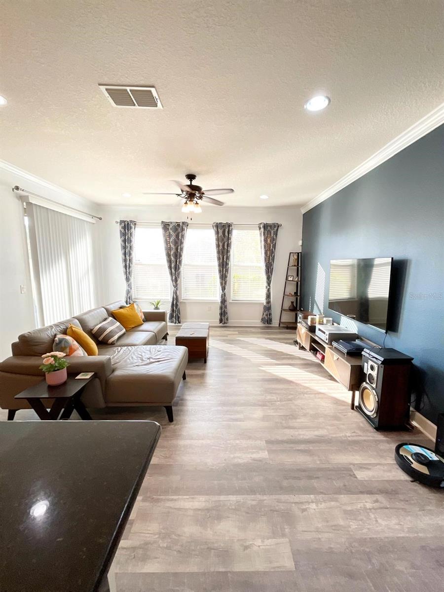 Image 5 of 41 For 1608 Mohegan Boulevard