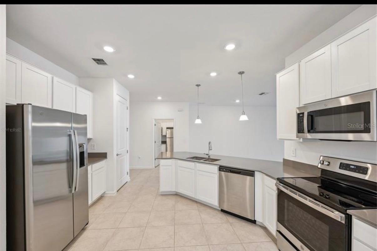 Image 4 of 42 For 4270 Eastminster Road