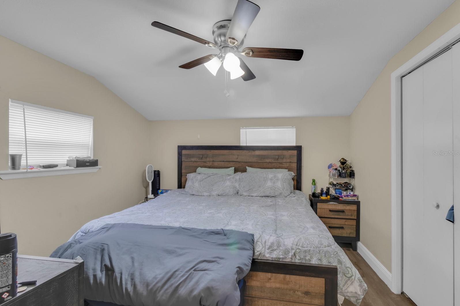 Image 34 of 40 For 21 Beaumont Avenue