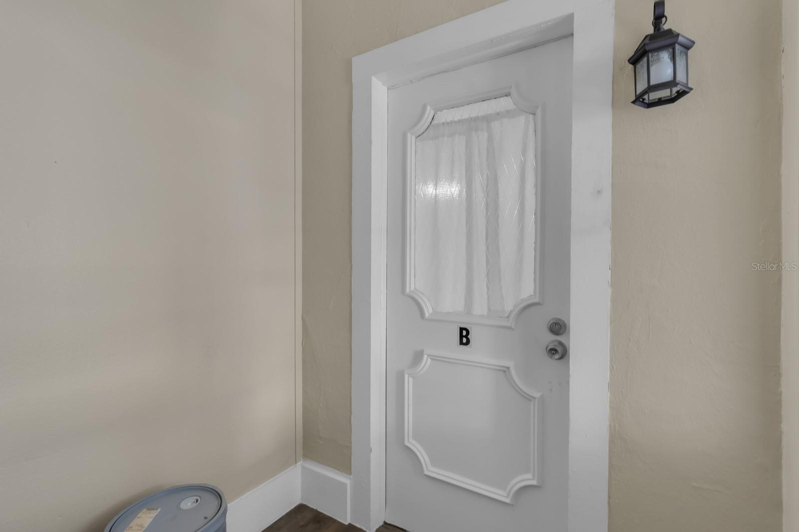 Image 38 of 40 For 21 Beaumont Avenue