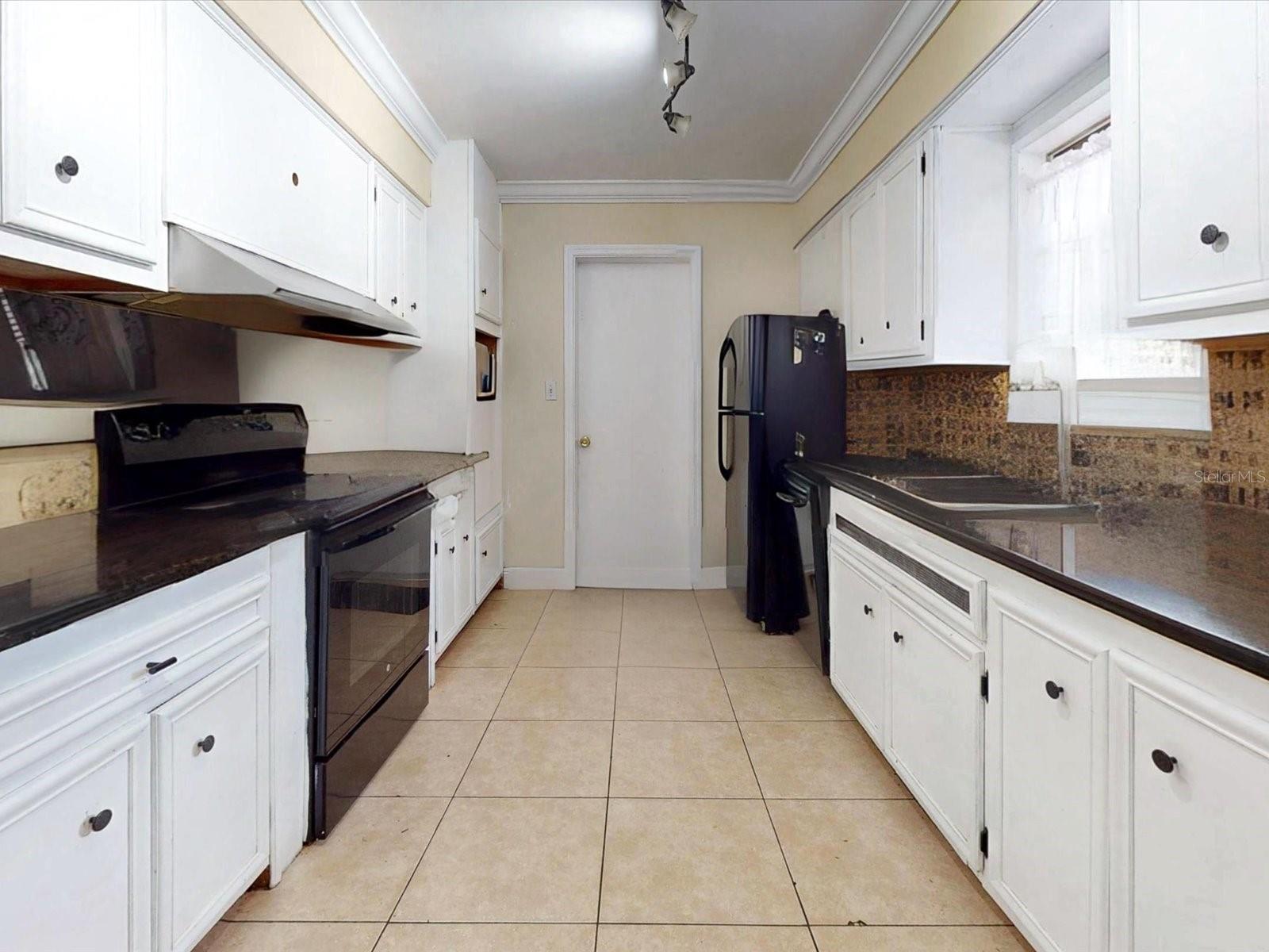 Image 8 of 30 For 2615 Cecile Street