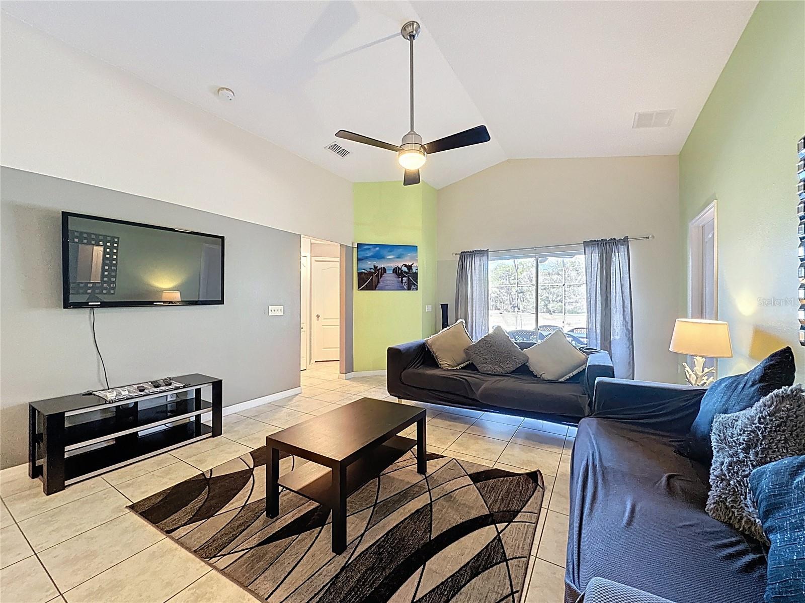 Image 13 of 65 For 2281 Royal Ridge Drive