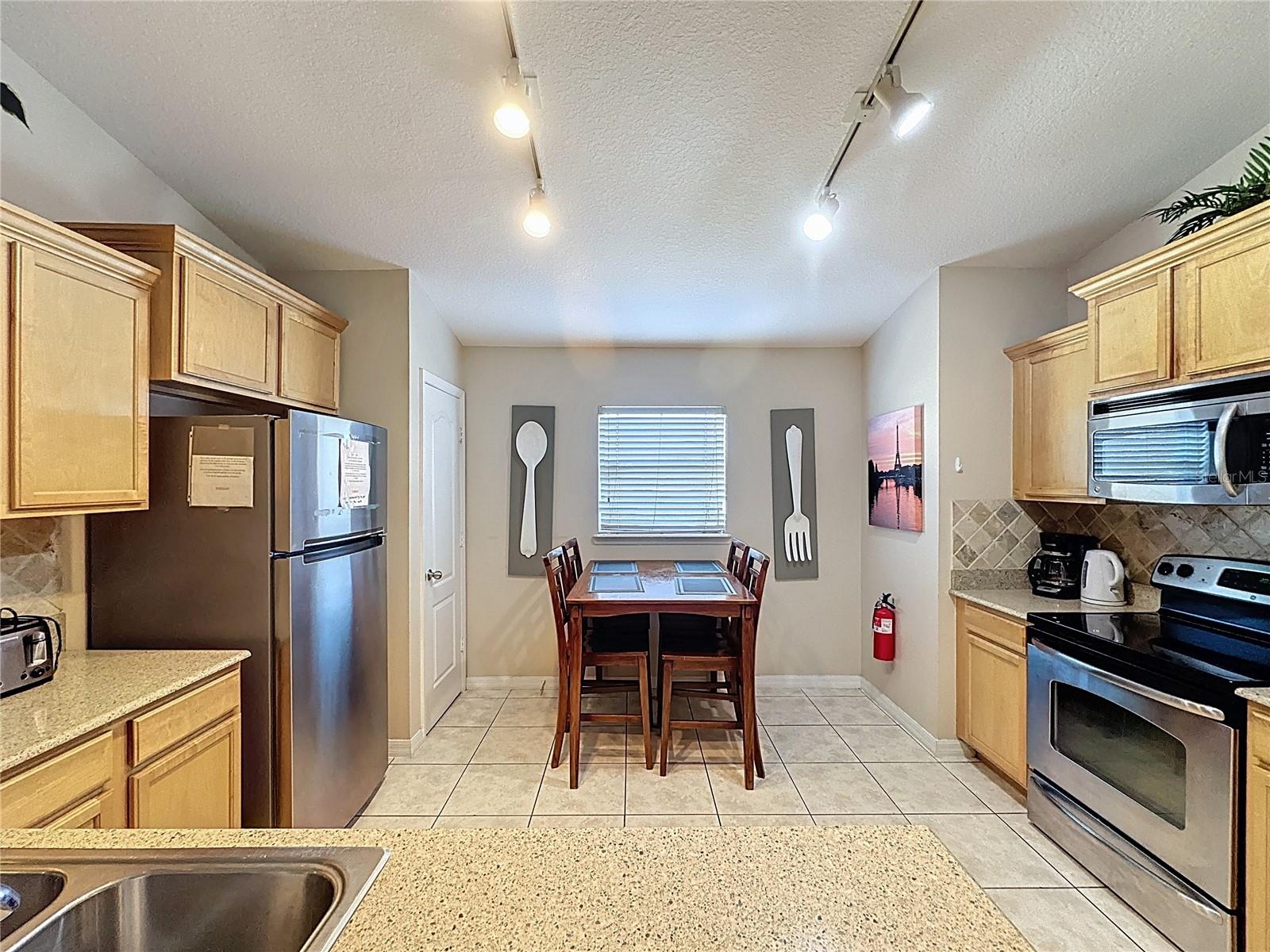 Image 20 of 65 For 2281 Royal Ridge Drive