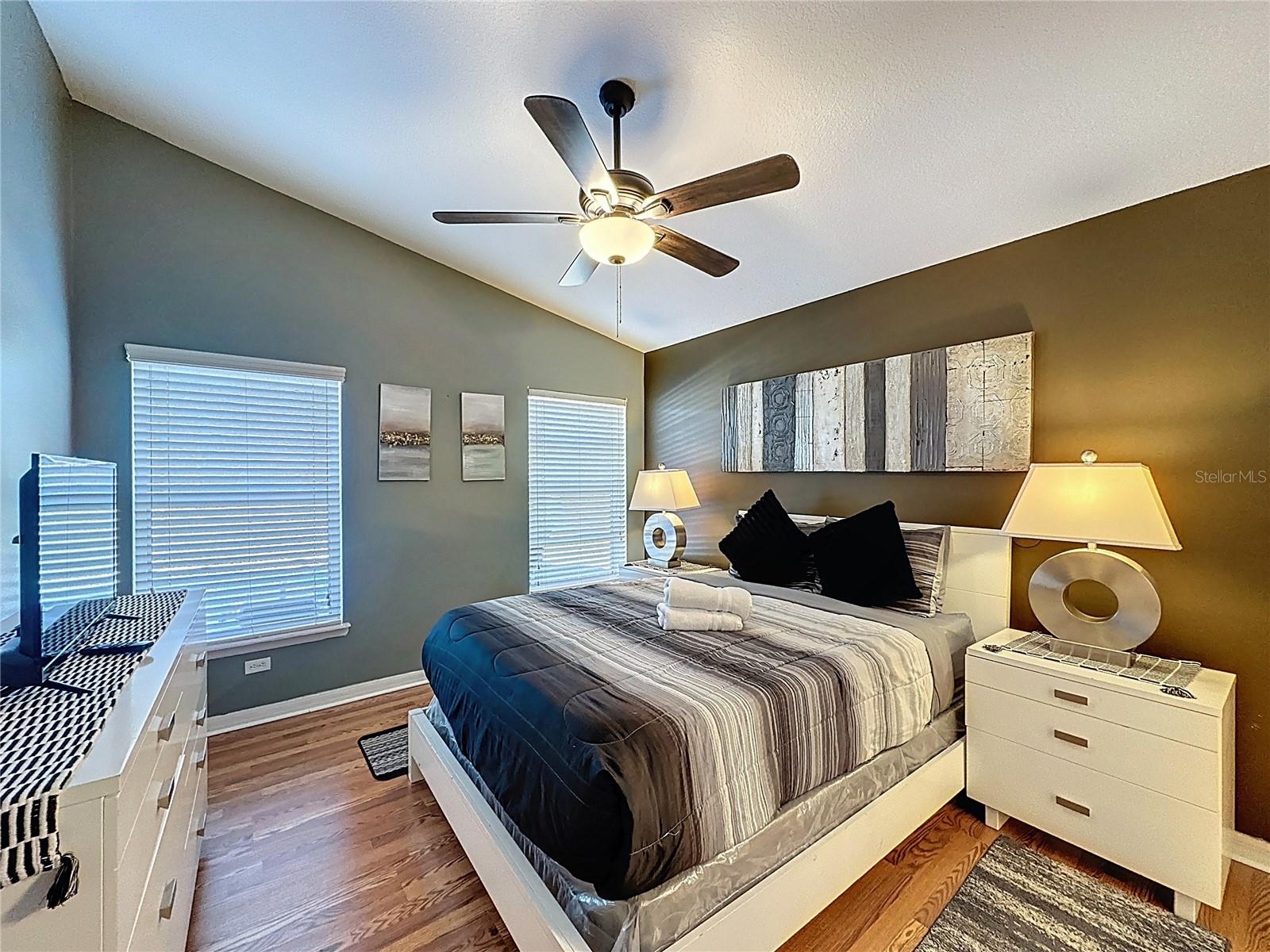 Image 42 of 65 For 2281 Royal Ridge Drive